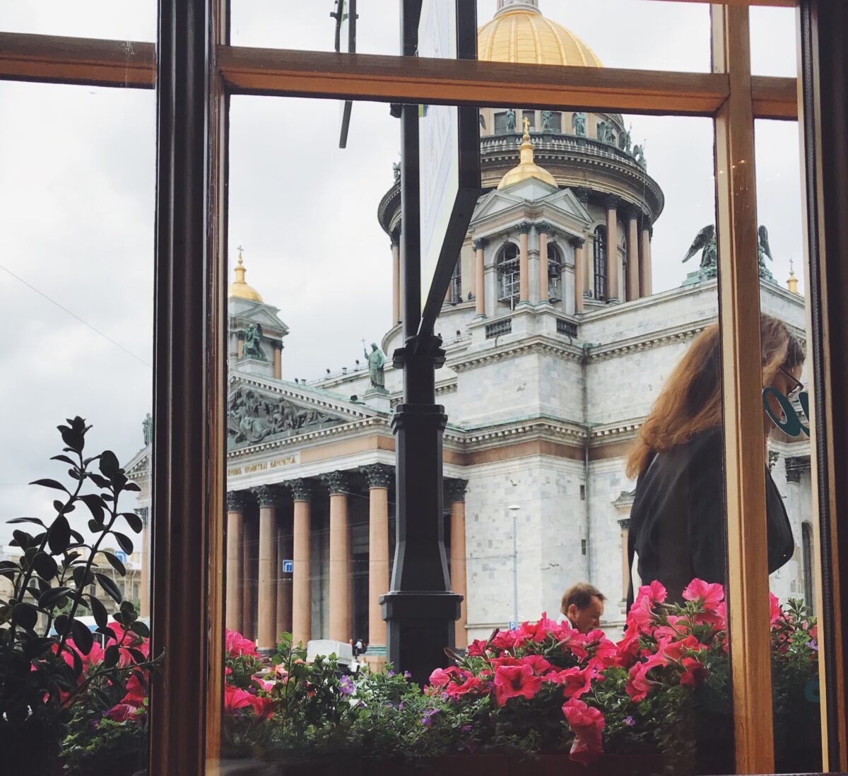 Chiesa di Sant'Isacco cupola dorata a San Pietroburgo