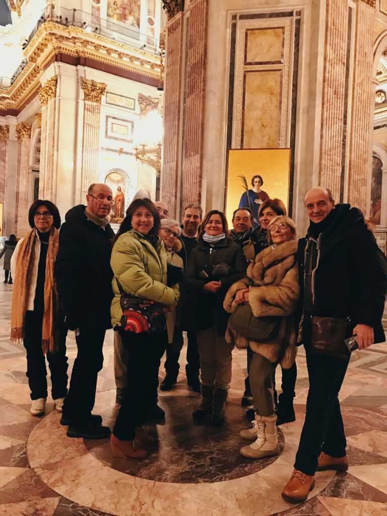Escursione alla Chiesa di Sant'Isacco a San Pietrorburgo per italiani